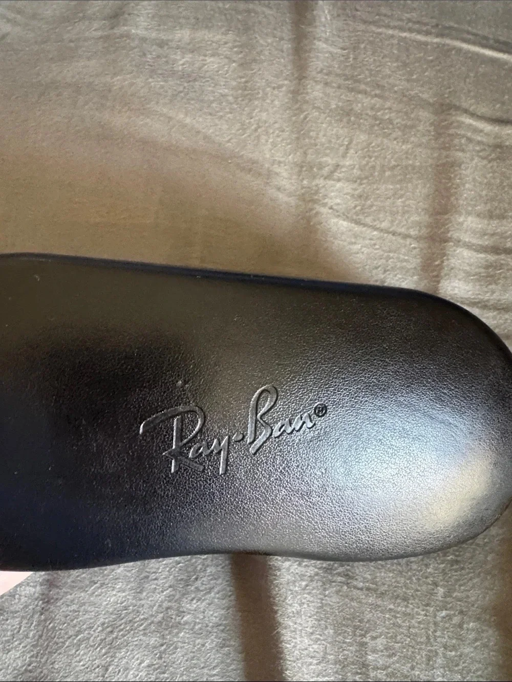 Ray-Ban Black Leatherette Sunglasses Case / J115